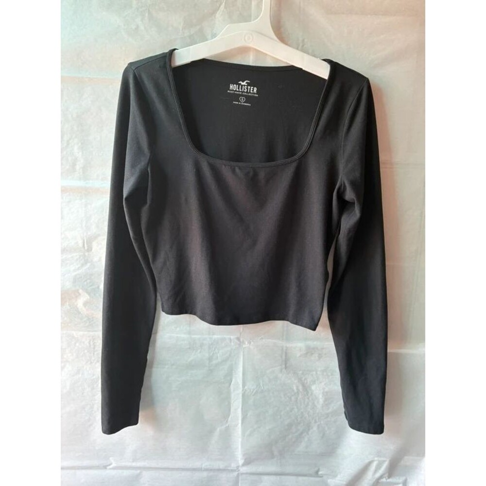 Hollister Crop Long Sleeve Shirt Black Tee sz Small